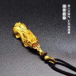 Exquisite Gold-Plated Wealth-Attracting Pixiu Pendant | Chinese Style Hand-Woven Necklace